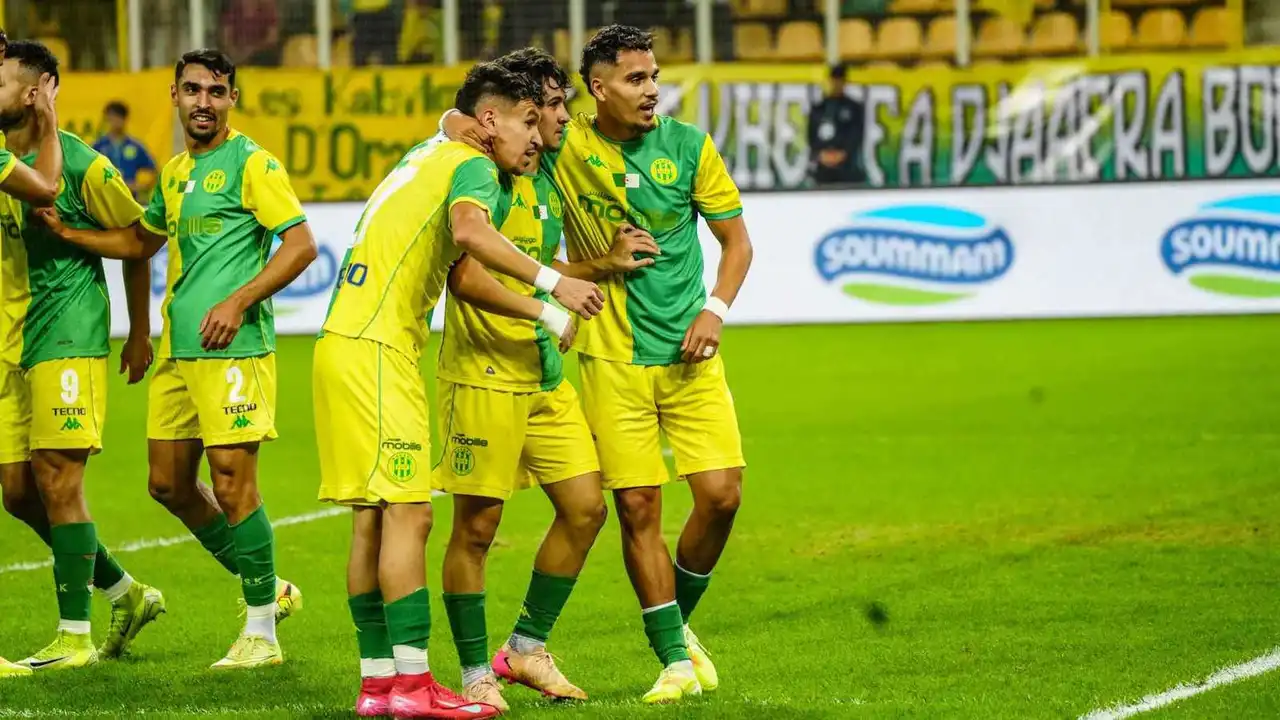 قمة مغاربية مرتقبة.. موعد مباراة شبيبة القبائل والجيش الملكي في دوري أبطال إفريقيا